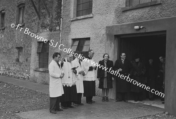 MOUNTMELLICK PRODUCTS LTD:V.REV FR.BURBAGE P.P.V.F.& AT DDOR MR.F.RYAN (CHAIRMAN) MRS TEELING MRS RYAN: GROUP OF GUESTS